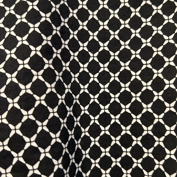 Talbots Black and White Patterned Women Shorts - Picture 5 of 8